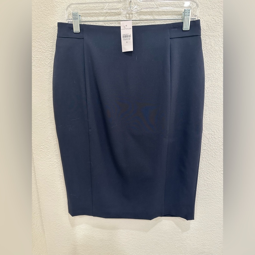 Ann Taylor - Navy Pencil Skirt - NEW w/ tags